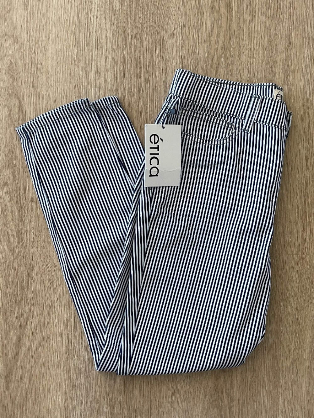 Etica White Navy Pinstripe High-Rise Straight Leg Cotton Jeans Size M NWT